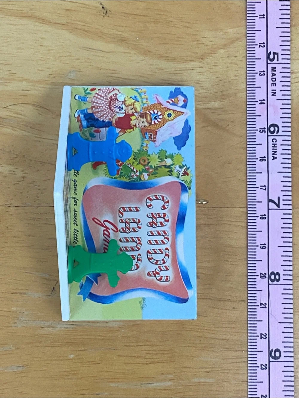 2016 Hallmark Candy Land Ornament - Family Game Night